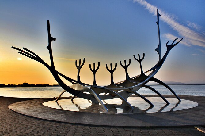 Keflavik International Airport Private Transfer - The 45-minute ride to Reykjavik