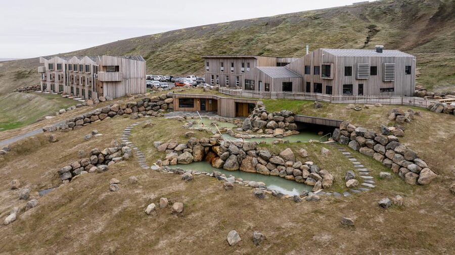 Kerlingarfjöll: Highland Baths Admission - Three pools, one sauna, and a cold plunge