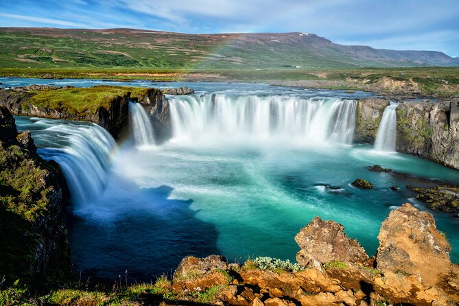Lake Myvatn, Hot-Springs & Godafoss Waterfall Tour from Akureyri - Why this Akureyri tour works well as a first look at the north