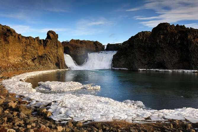 Landmannalaugar by Super Jeep from Reykjavik - Hjálparfoss offers an easy walk to powerful water