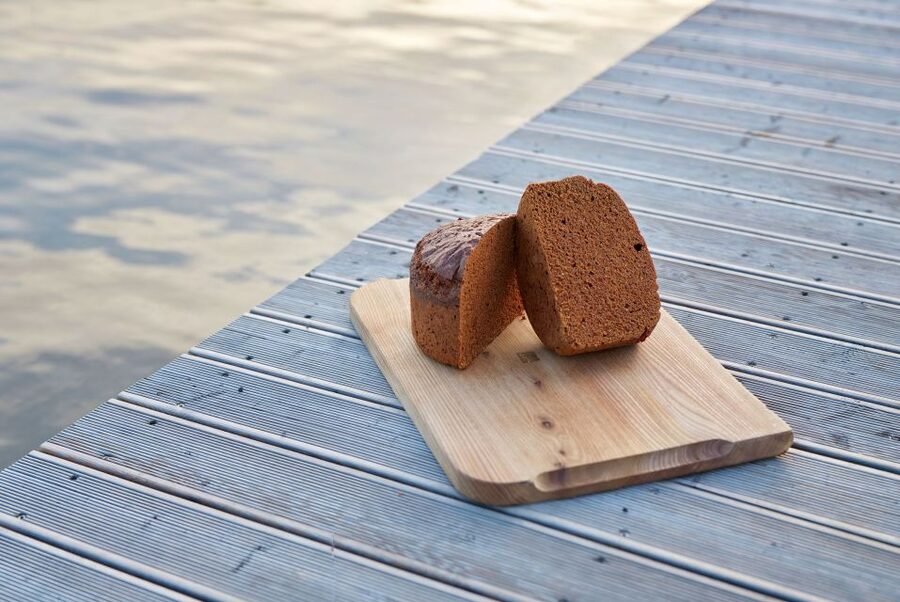 Laugarvatn Fontana: Geothermal Bread-Baking Experience - Why Icelandic lava bread is worth a stop