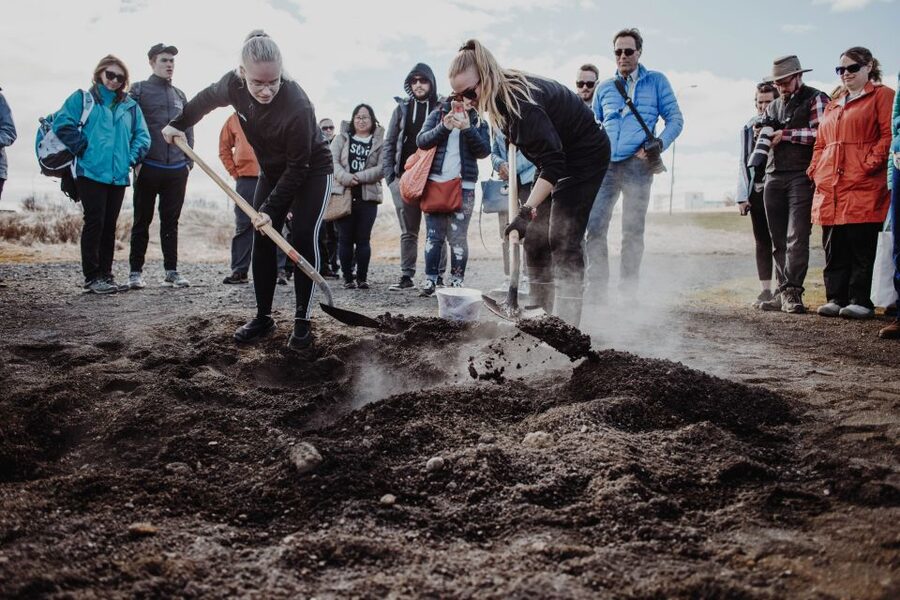 Laugarvatn Fontana: Geothermal Bread-Baking Experience - Starting at Laugarvatn Fontana