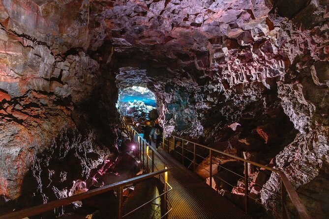 Lava Caving Experience - Planning your arrival and clothing