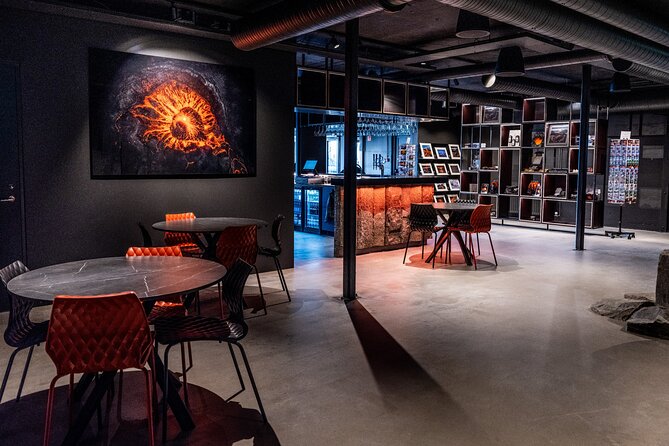 Lava Show Reykjavik Admission Ticket - Optional Premium Upgrade - How the 50 to 70 minutes unfold