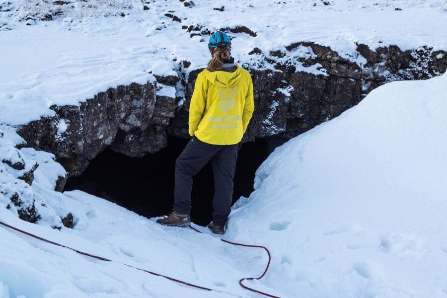 Leidarendi Cave: Lava Tunnel Caving from Reykjavik - Practical preparation before pickup