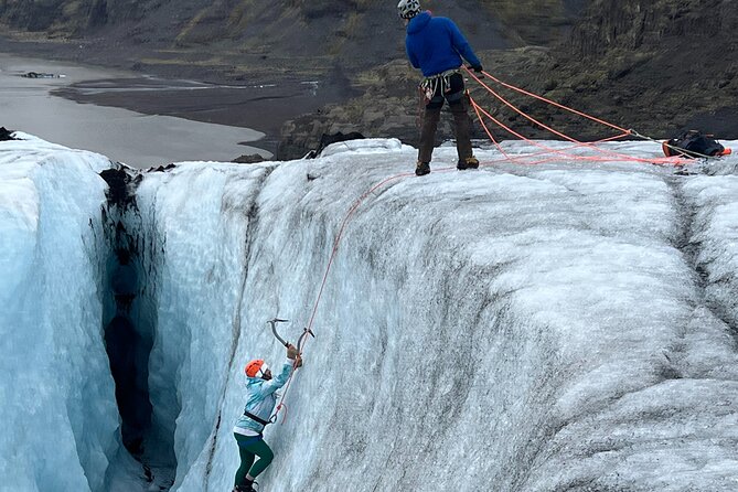 Micro group - Ice climbing at Sólheimajökull - Reaching the ice at Sólheimajökull