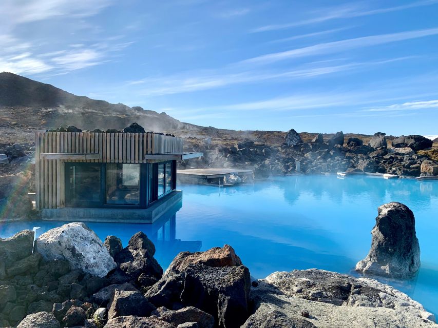 Mývatn: Myvatn Nature Baths Admission Ticket - Entering the geothermal lagoon