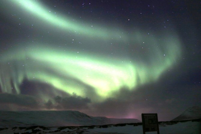 Northern Lights 4x4 Jeep/van Tour from Akureyri - Searching beyond the city lights