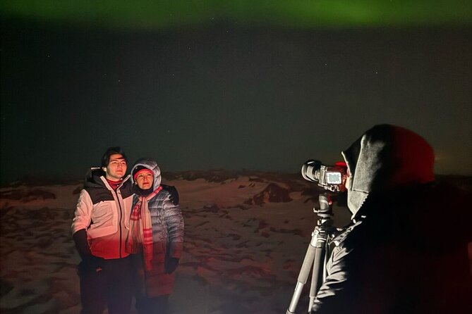 Northern Lights 4x4 Tour with Pastries and Cocoa from Reykjavik - Cocoa, pastries, and the small comforts
