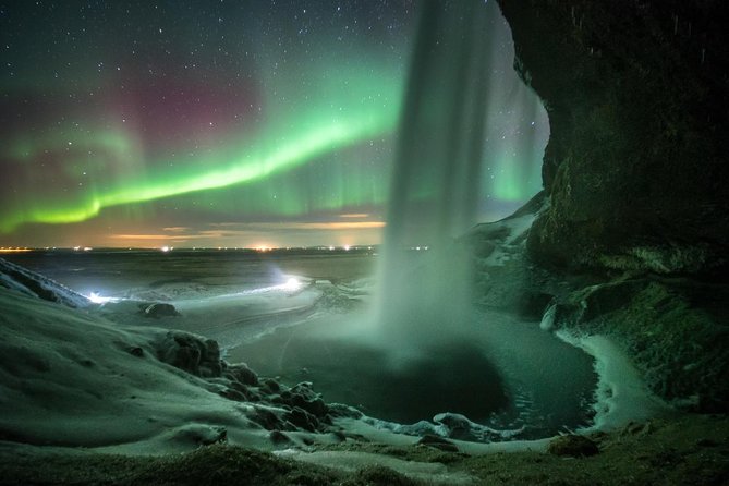 Northern Lights Bus Tour from Reykjavik with Hot Chocolate - Who will enjoy this tour most