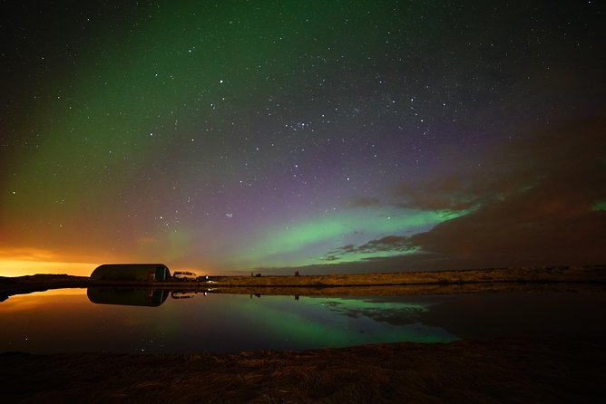 Northern Lights Minibus Tour with Hot Cocoa, Blankets & Photos - Free photos, phones, and realistic expectations