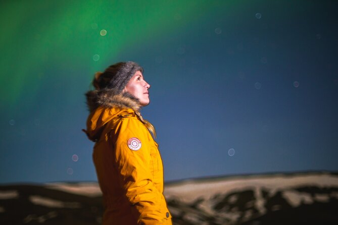 Northern Lights Minibus Tour with Hot Cocoa, Blankets & Photos - Cancellations, second chances, and the practical gamble