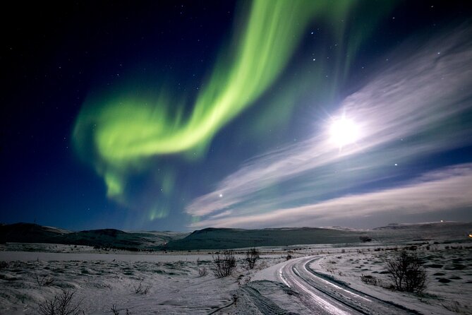 Northern Lights Photography from Akureyri - Practical expectations for the night