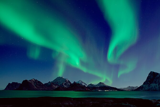 Northern Lights Private Tour-Epic Adventure - Leaving Reykjavik for darker skies