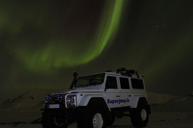 Northern Lights Superjeep Tour from Reykjavik - Waiting in the cold, with hot chocolate nearby