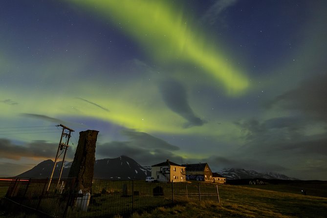 Northern Lights Tour from Reykjavik with Lifetime Guarantee - How this compares with watching from the city