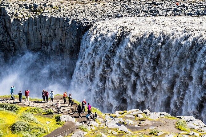 Premium 4x4 Diamond Circle Tour - Hverir is Iceland at its most active
