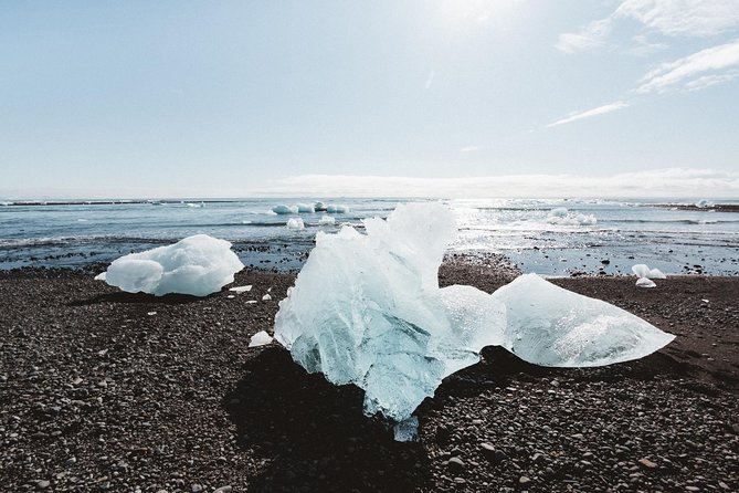 Private 2-Day Glacier Lagoon, Ice Cave and Northern Lights - Why the South Coast works so well in two days