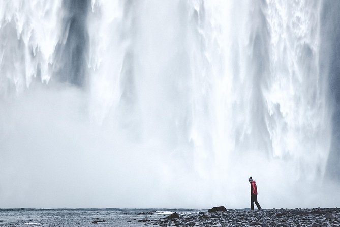 Private 2-Day Glacier Lagoon, Ice Cave and Northern Lights - Jökulsárlón is beautiful in a way photographs miss