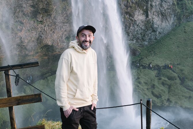 Private 3 days Tour and Northen Lights Experience with Photography with Luke - Day 2: Iceland’s famous Golden Circle with a warm finish
