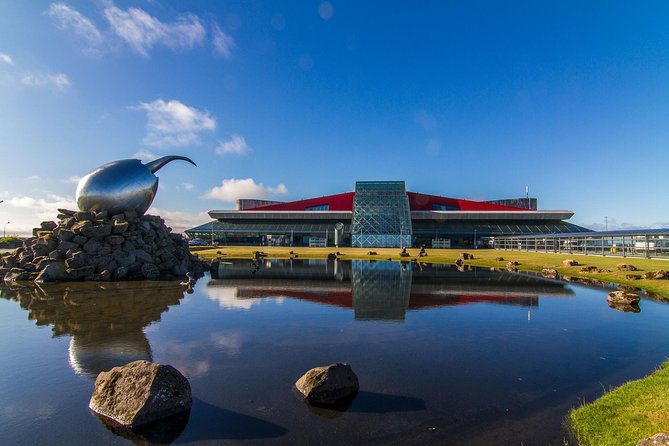 Private Airport - Blue Lagoon - Reykjavík - Why combine the airport ride with the Blue Lagoon?