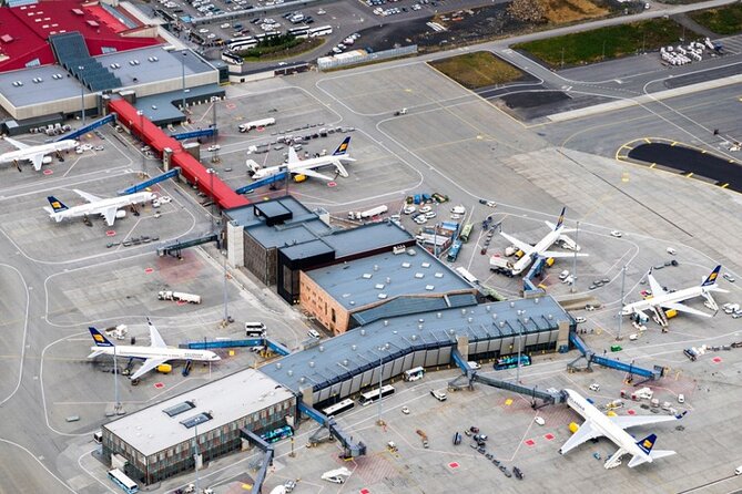 Private Airport Transfer from Keflavik airport to hotels in Reykjavik area - Key points to know before booking