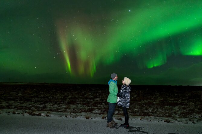 Private Aurora Hunt with Photos in Super Defender - Getting photographs you will actually keep