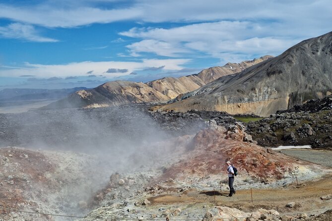 Private Day Trip in Landmannalaugar South Region area on a 4x4 truck - Hnausa pollur and extra stops with Fred