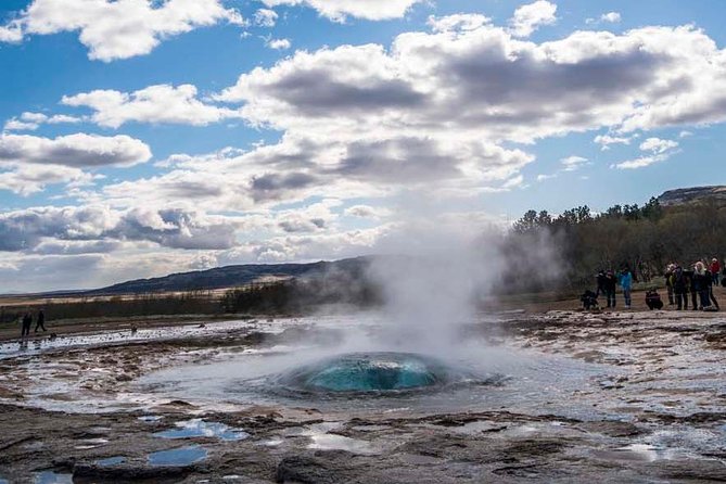 Private Golden Circle Classic Tour from Reykjavik - Food, weather, and practical planning