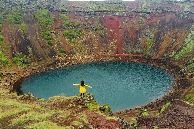 Private Golden Circle Tour in Iceland With 5+ Attractions - What the private vehicle changes