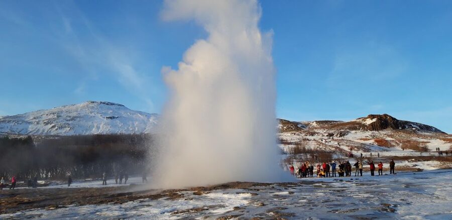 Private Golden Circle Tour with Airport Pick up - Is $535 per person a fair price?