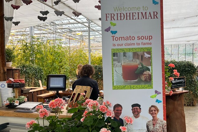 Private Guided Tour Golden Circle & Friðheimar Greenhouse Iceland - Friðheimar: a warm greenhouse break