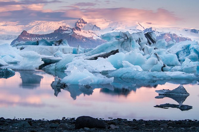 Private Jeep Tour - Glacier Lagoon and Diamond Beach - Seljalandsfoss: bring a proper rain jacket