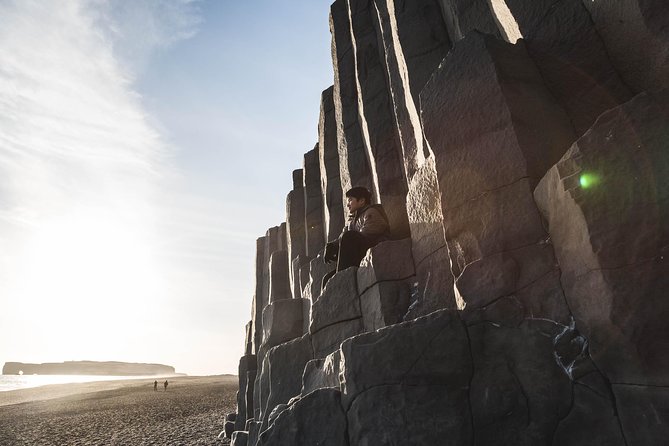 Private Jökulsárlón Glacier Lagoon 2 Day Tour & Glacier Hike - How the guides affect the day