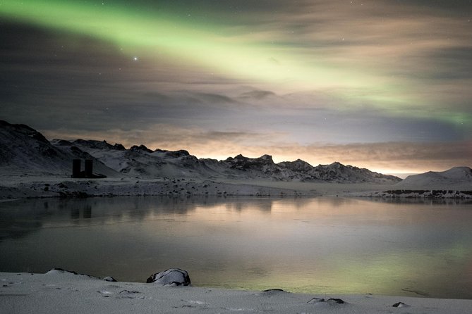 Private Northern lights with photographs - A private four-hour hunt from Reykjavik