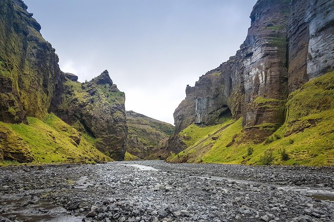 Private Thorsmork Super Jeep Tour - Gigjokull shows the power behind the scenery