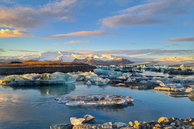 Private Tour Höfn: Jokulsárlón , Diamond Beach, Secret Glacier - Jökulsárlón, where the ice does the moving