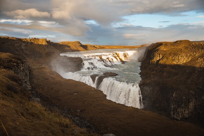 Private Tour to Golden Circle and Hvammsvík Hot Spring - Geysir and Strokkur: watch the ground boil