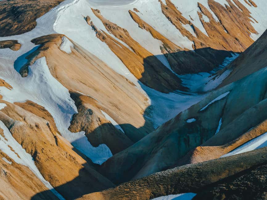 Private Tour to Landmannalaugar. Explore the Highlands - The long-day tradeoff