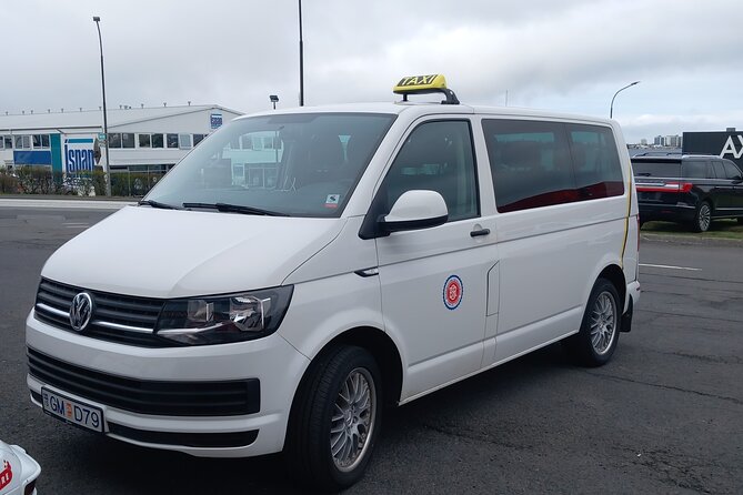 Private Transfer from Keflavik Airport to Reykjavik/surrounding - Price, group size, and real value