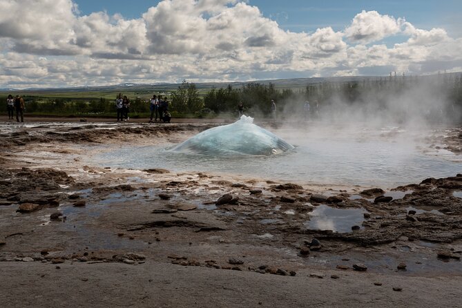 Private Visit Golden Circle Essentials - Guides who shape the day