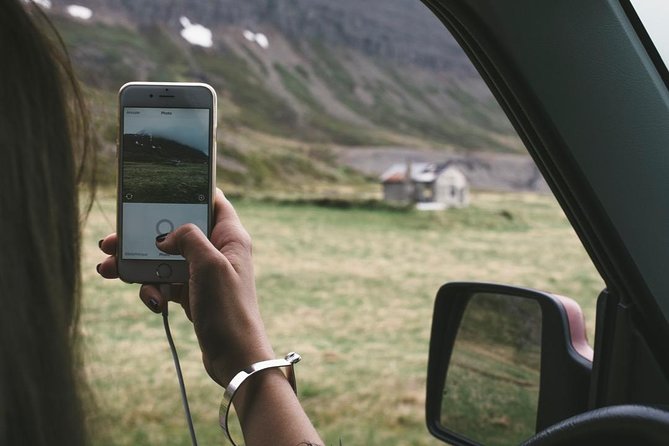 Rent Unlimited High Speed pocket Wifi in Iceland - Using the hotspot once it is in your hands