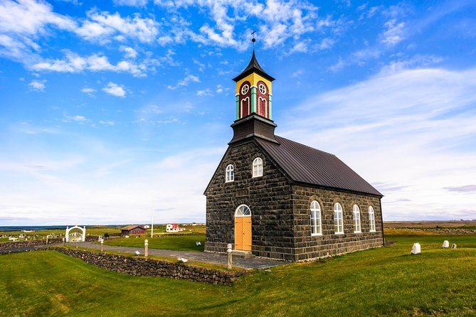 Reykjanes peninsula - Hafnarfjörður, the town of hidden people