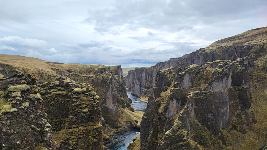 Reykjavík: 2-Day Tour with Icebergs, Glaciers & Waterfalls - Seljalandsfoss and Gljufrabui: two waterfalls with different personalities