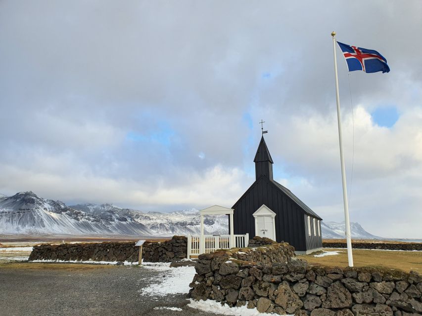 Reykjavik: 2-Day West Tour with Snæfellsnes & Silver Circle - Day one: Glanni, Deildartunguhver, and the road into Borgarfjörður