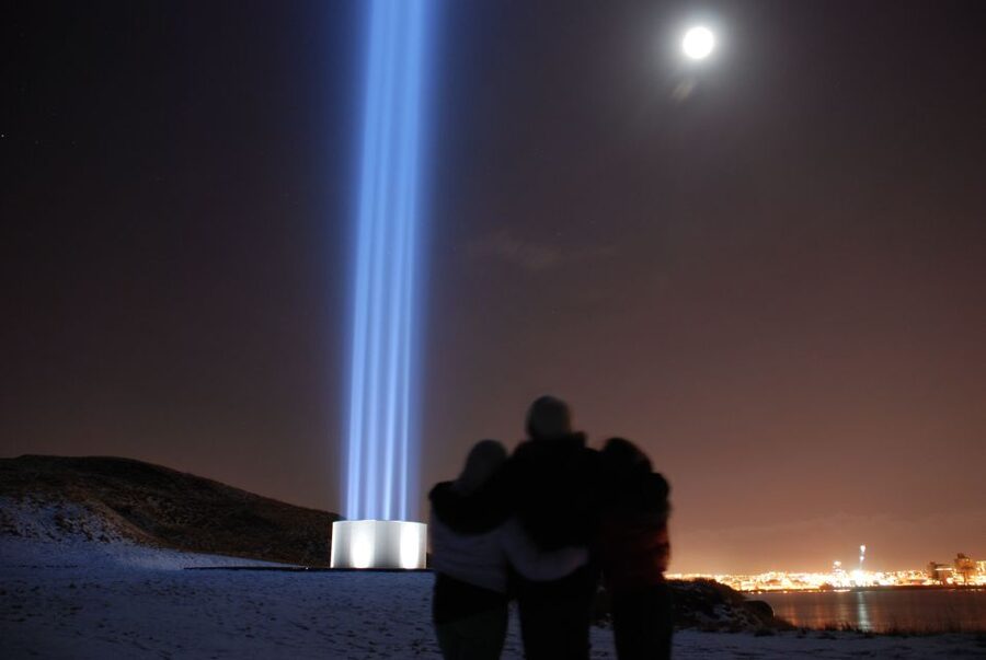 Reykjavik: 2-Hour Imagine Peace Tower Tour - Walking across Viðey after dark