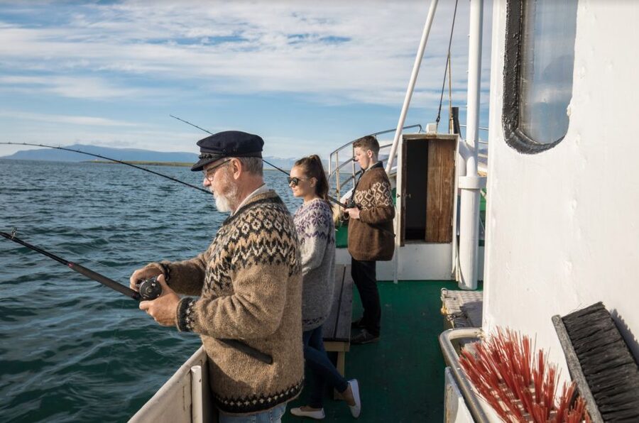 Reykjavik: 3-Hour Sea Angling Gourmet Experience Tour - Learning the ropes with Jacob and Viggson