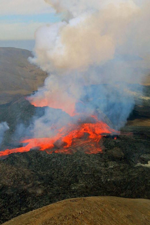 Reykjavik: 45-Minute Volcano Sightseeing Helicopter Tour - The 2021 and 2022 Fagradalsfjall and Geldingadalir eruptions
