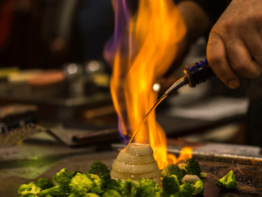 Reykjavík: 7-Course Teppanyaki Tasting Menu with Fire Show - The cooking show is part of the meal