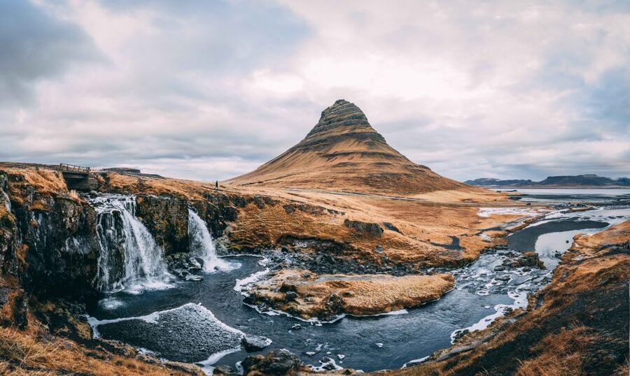 Reykjavik: 8-Day Small Group Circle of Iceland Tour - Day 2: South Coast waterfalls and Reynisfjara